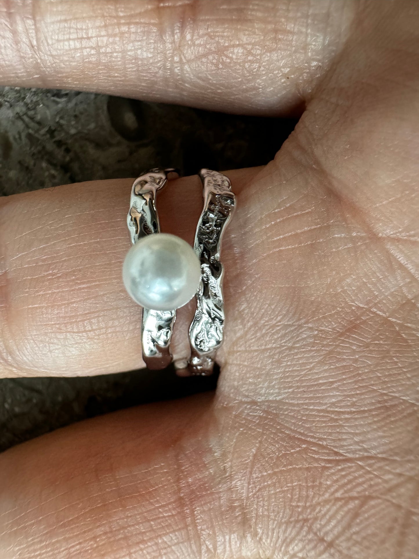Silver ring with pearl