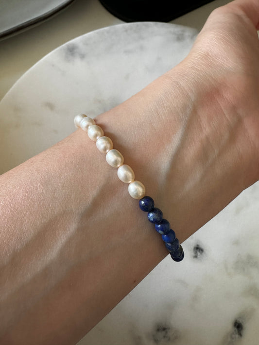 Bracelet/anklet with pearls and lapis lazuli