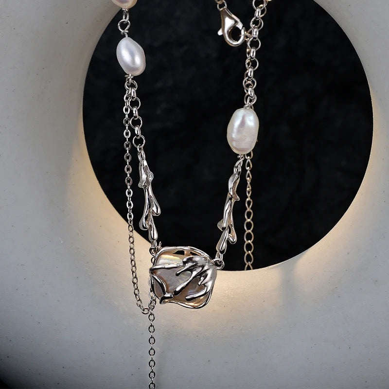 Necklace with square Pearl