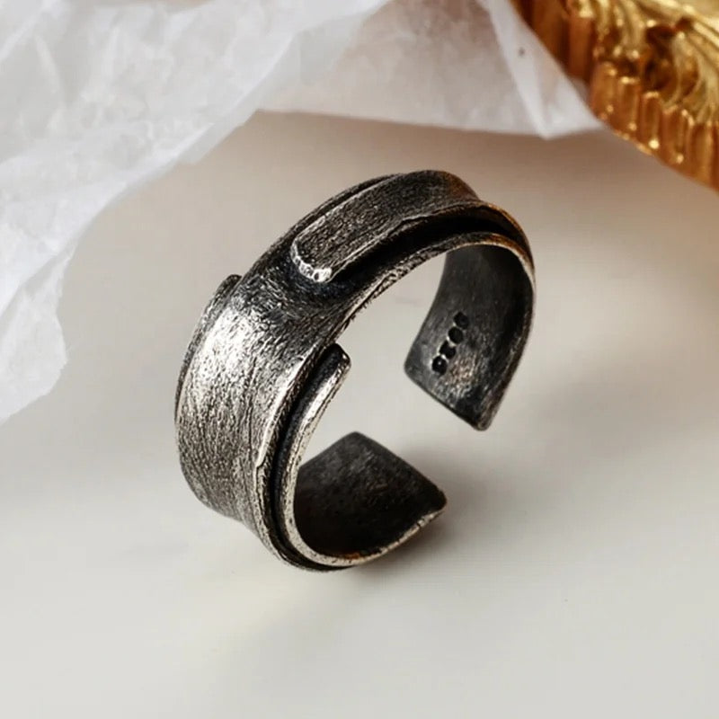 Ring with layers