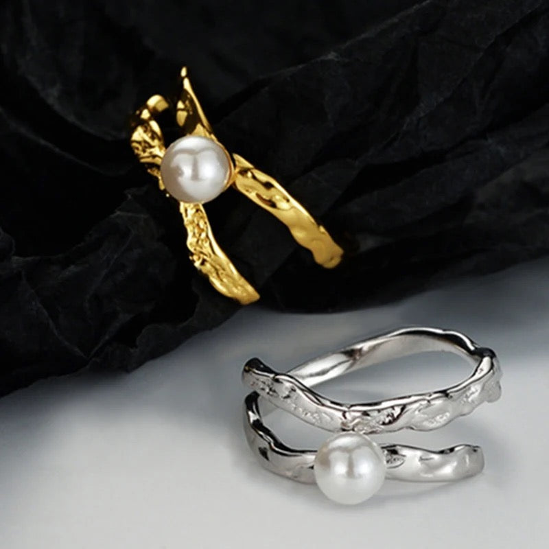 Silver ring with pearl
