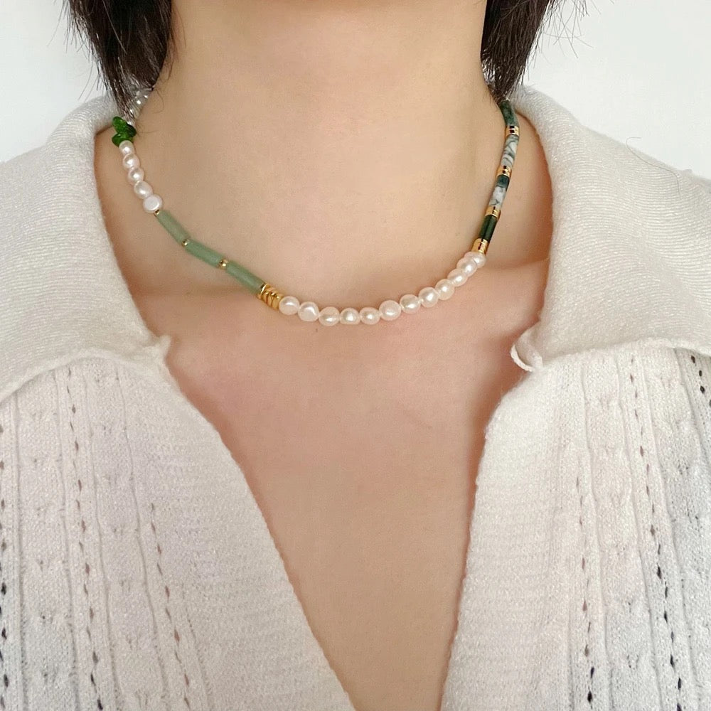 Pearl and aventurine necklace