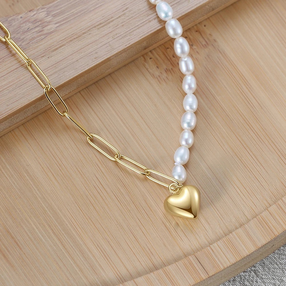 Pearl necklace with gold heart