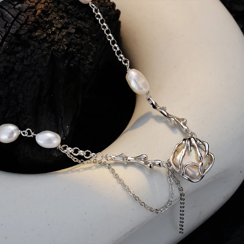 Necklace with square Pearl