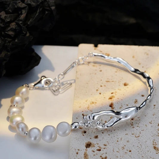 Bracelet with pearls