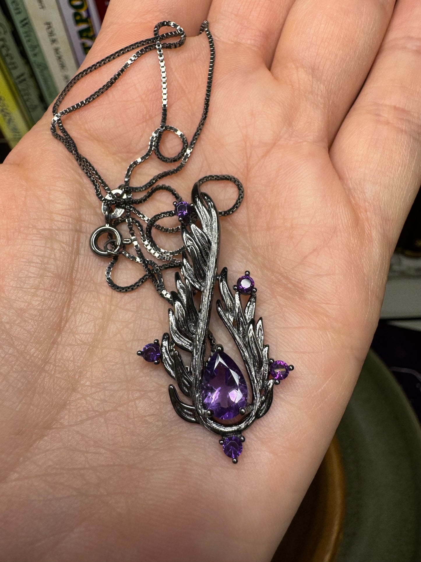 Silver necklace with amethysts