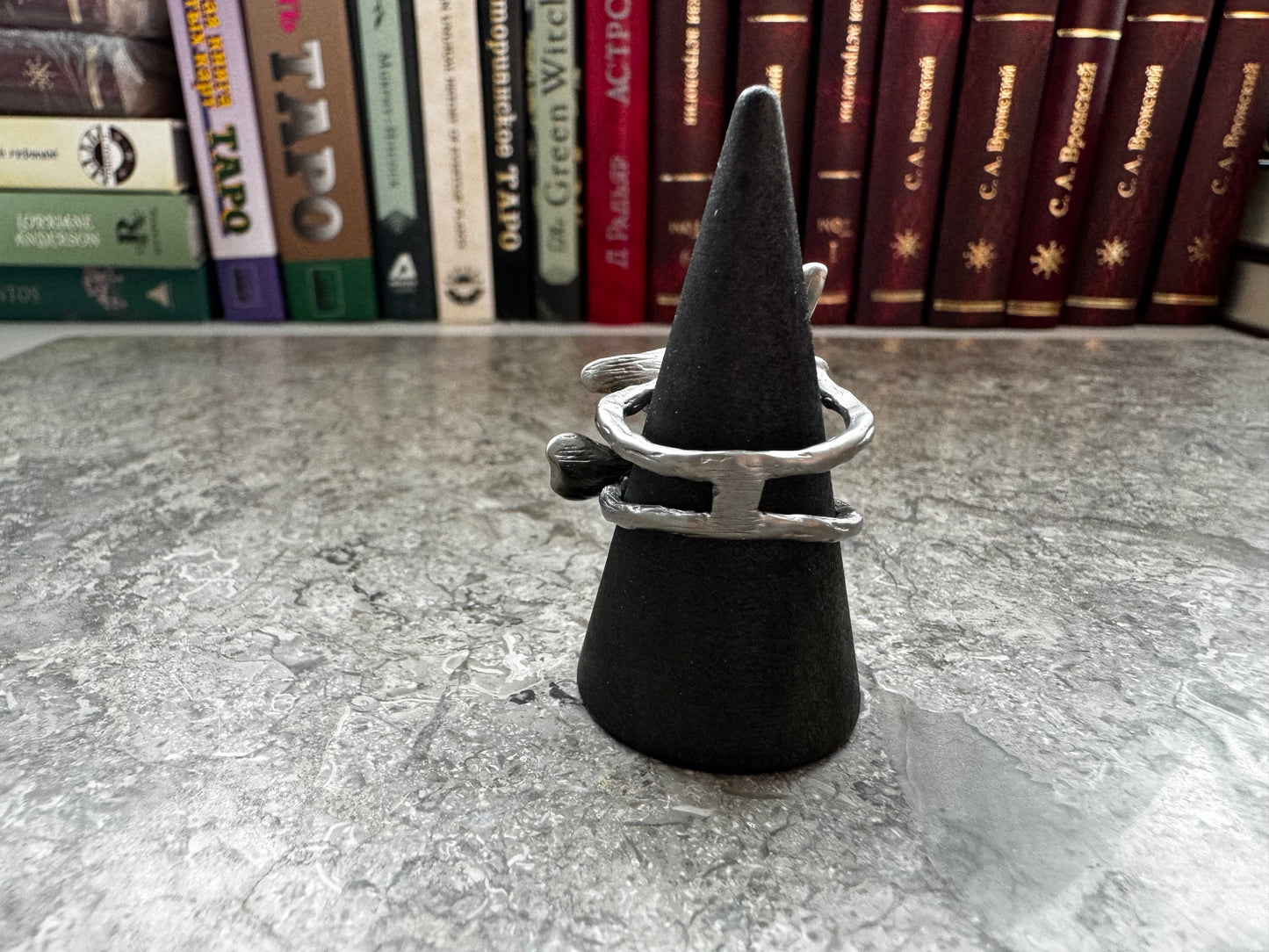 Silver gold 18k plated ring with freshwater pearl and diopsides