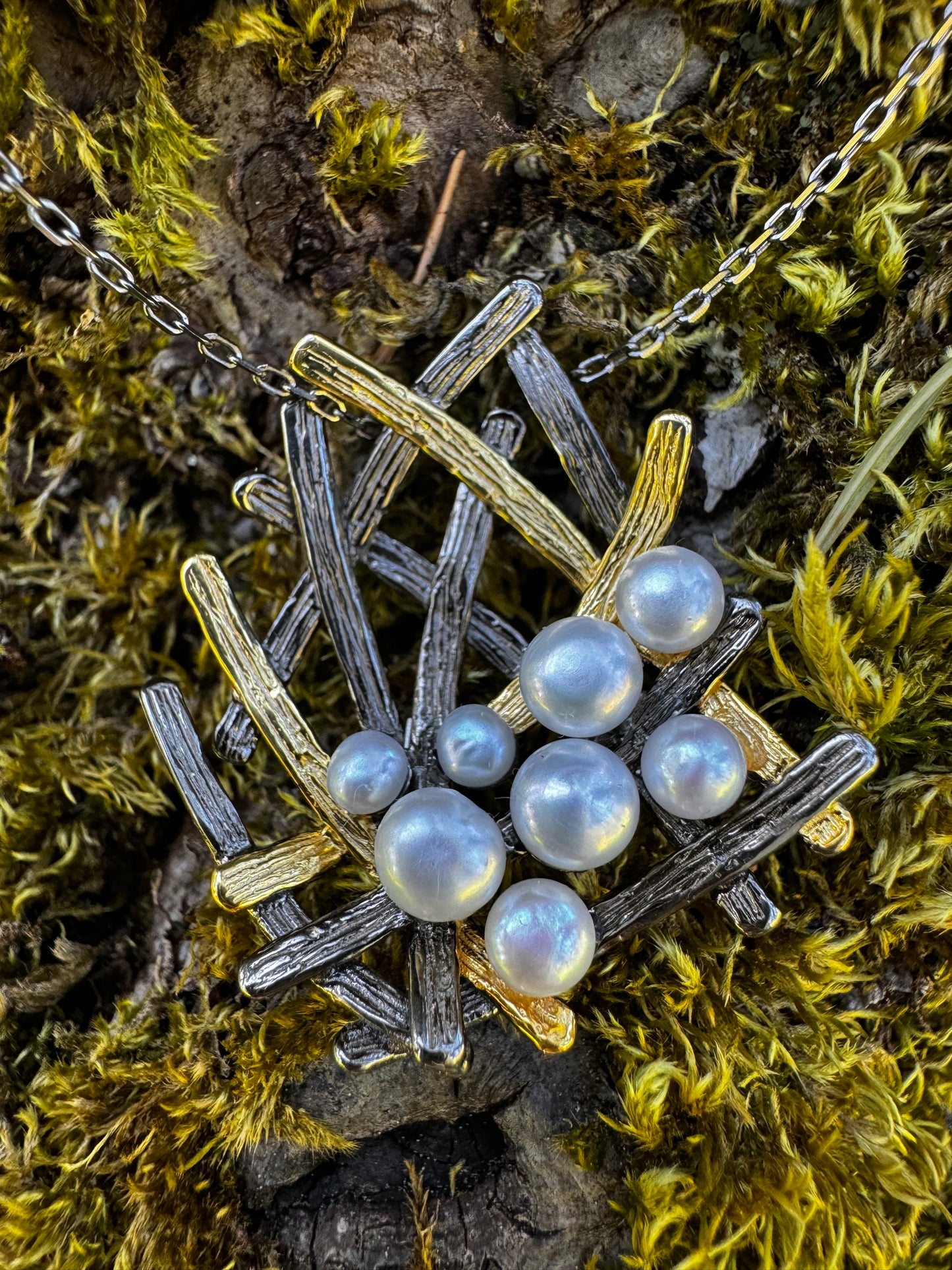 Sterling silver pendant necklace with pearls