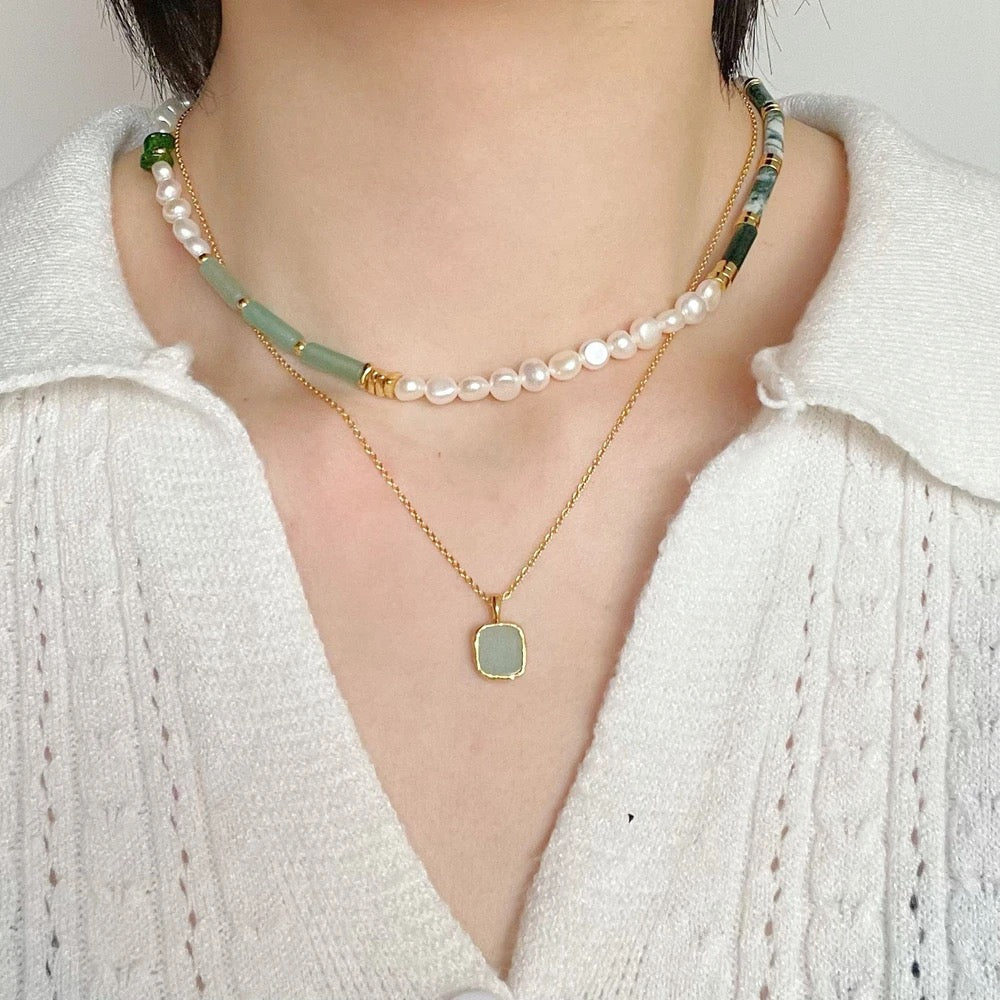 Pearl and aventurine necklace