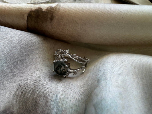 Set of 2 rings with moss agate and zircons