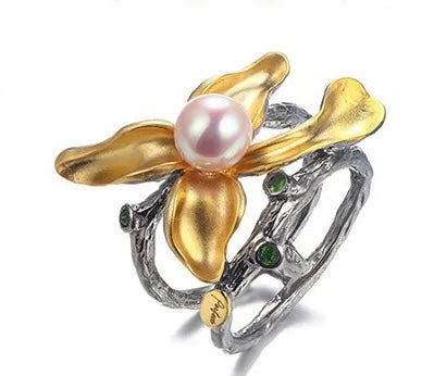 Silver gold 18k plated ring with freshwater pearl and diopsides